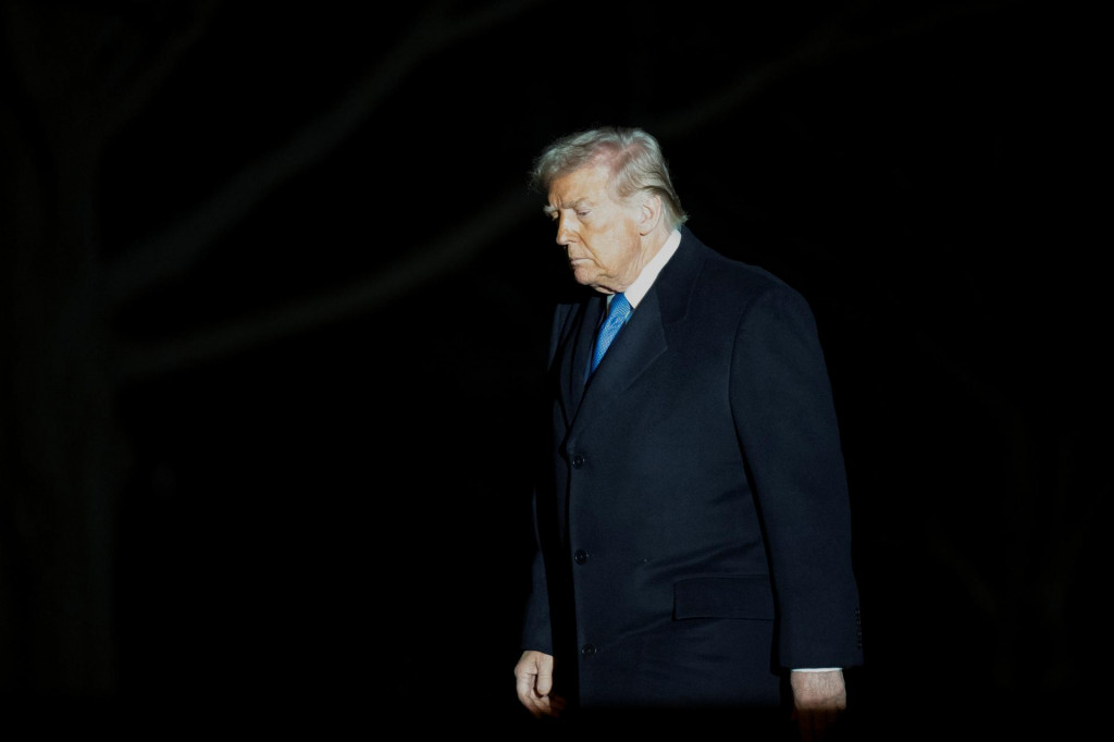U.S. President Donald Trump arrives on the South Lawn of the White House in Washington, D.C., U.S., March 9, 2025. REUTERS/Annabelle Gordon FOTO: Annabelle Gordon