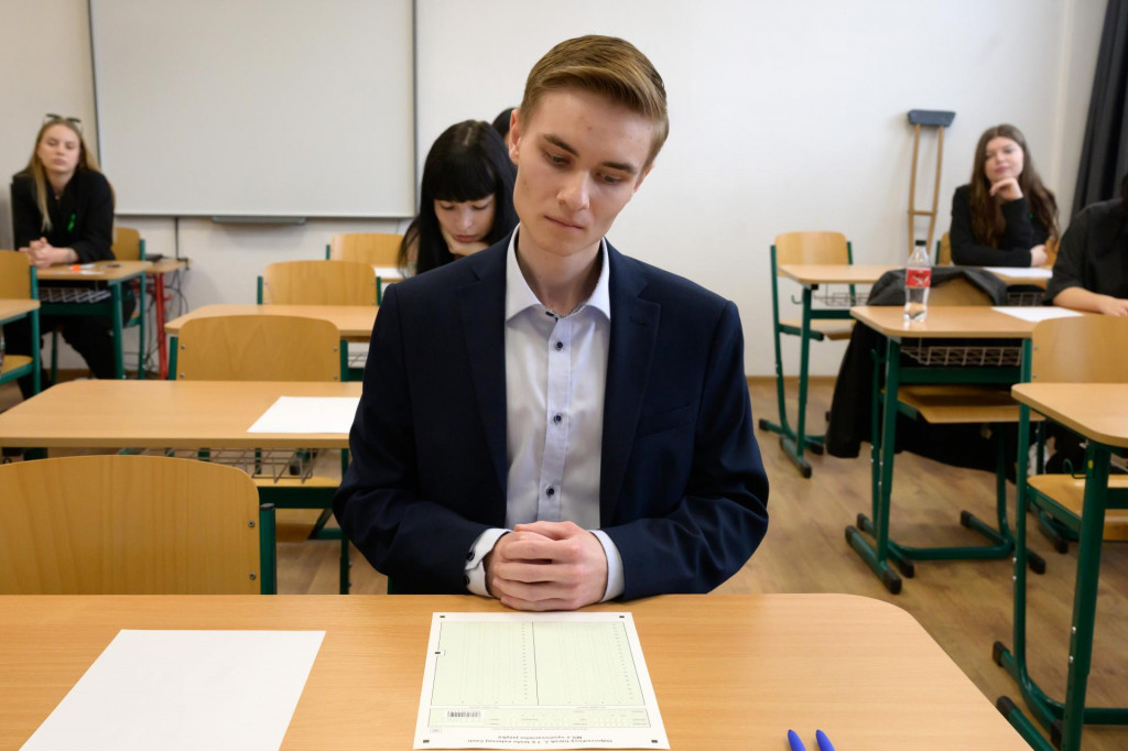 Týždeň písomných maturít v utorok 11. marca 2025 otvára externý test a slohová práca zo slovenského jazyka a literatúry.