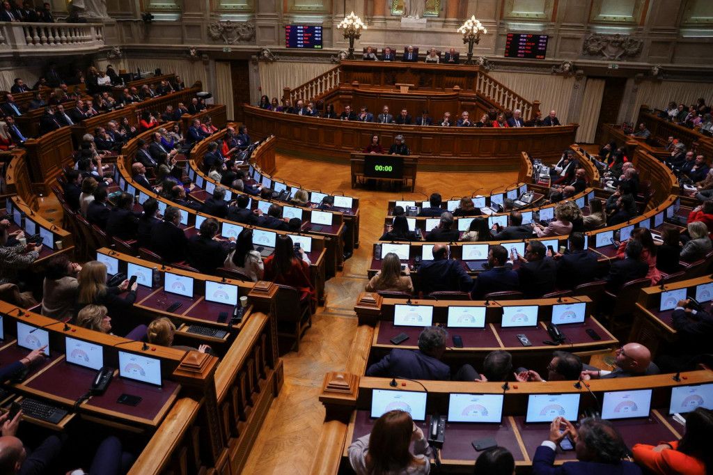 Utorkové hlasovanie portugalského parlamentu o vyslovení nedôvery vláde. FOTO: REUTERS