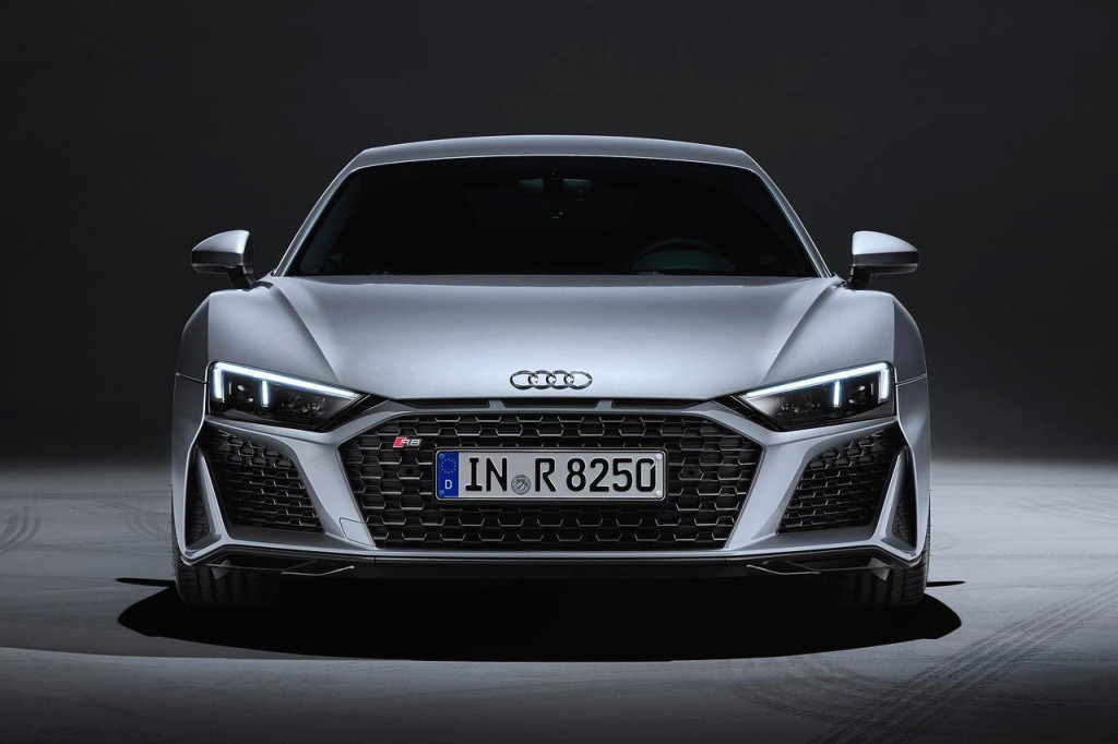 Audi R8 poslednej generácie mohlo disponovať motorom V8 i V10.