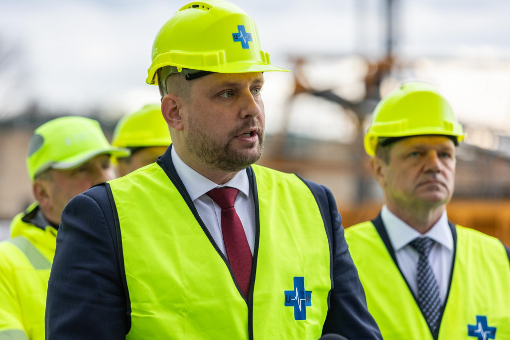 Minister zdravotníctva Kamil Šaško počas tlačovej konferencie ku kontrolnému dňu v nemocnici v Martine. FOTO: TASR/Daniel Stehlík