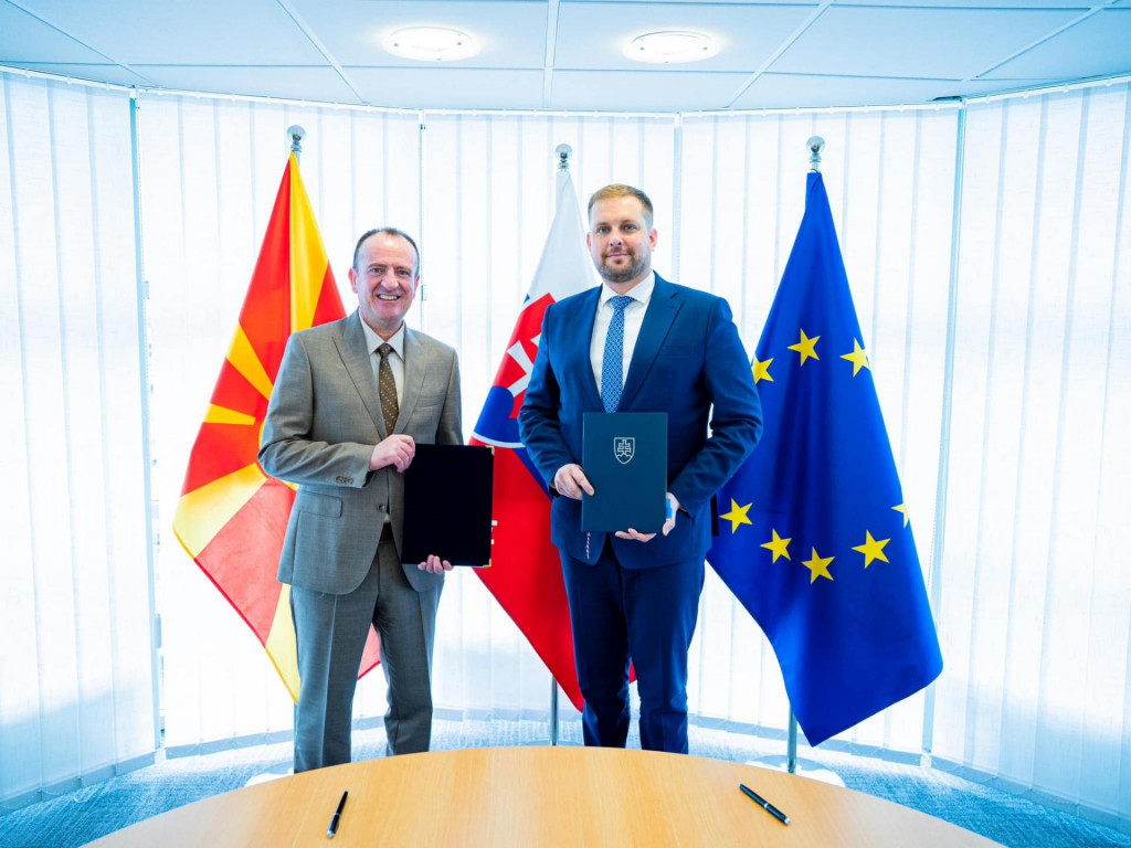 Minister zdravotníctva Kamil Šaško (vpravo) a jeho rezortný kolega z Republiky Severného Macedónska Arben Taravari. Zdroj: Facebook/Kamil Šaško