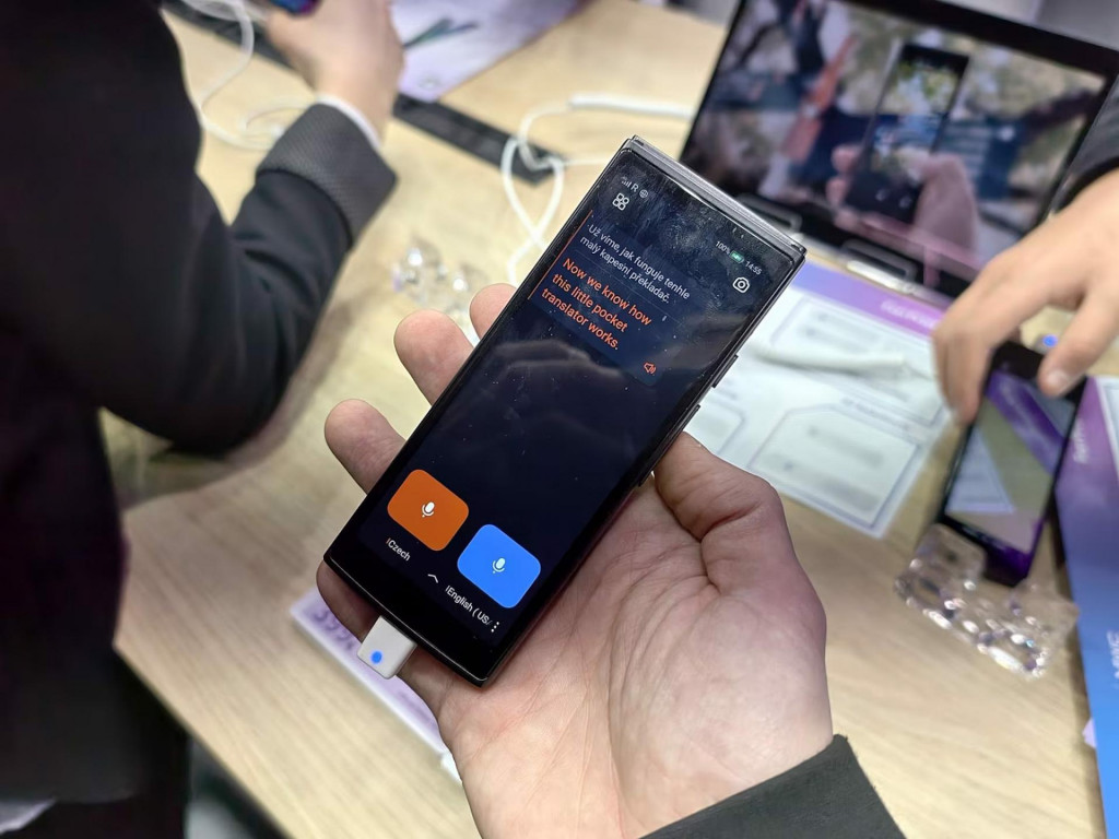 Prenosný prekladač iFlytek Smart Translator