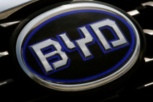 Čínsky energetický a automobilový gigant BYD predstavil systém nabíjania elektrických vozidiel. FOTO: Reuters