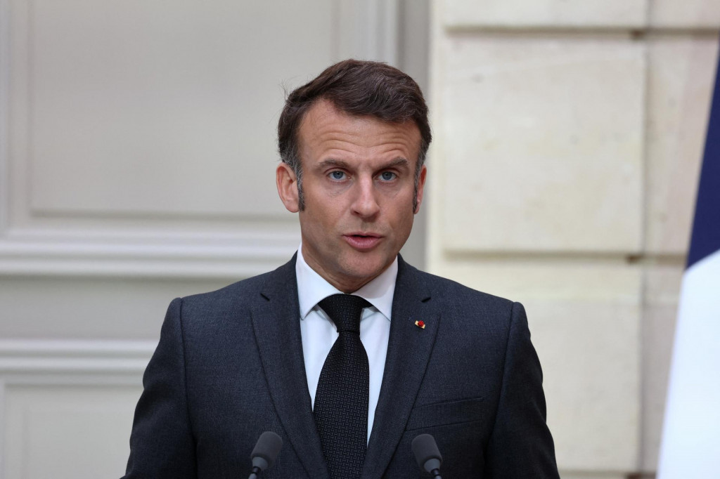 Francúzsky prezident Emmanuel Macron sa zúčastňuje na tlačovej konferencii v Elyzejskom paláci v Paríži. FOTO: Reuters