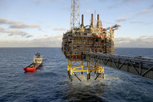 Ropná a plynárenská spoločnosť Statoil na spracovanie plynu a platformu na odstraňovanie CO2 Sleipner T je na snímke na mori neďaleko Stavangeru v Nórsku, 11. februára 2016. FOTO: REUTERS