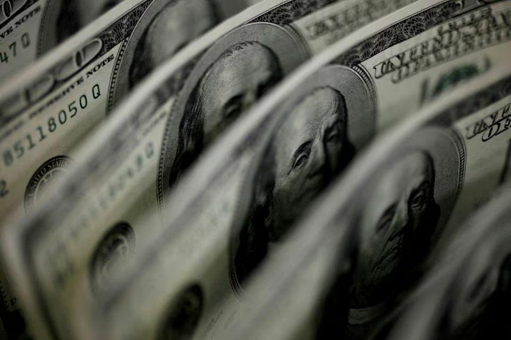 Americké doláre. FOTO: REUTERS