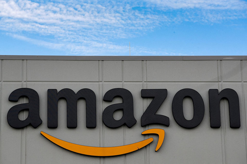 Distribučné centrum AMazonu JFK8 na Staten Island, New York, USA 25. novembra 2020. FOTO: REUTERS