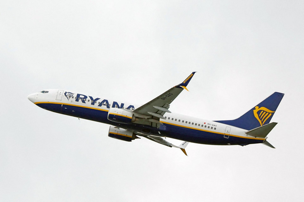 Ryanair, z pohľadu počtu prepravených cestujúcich najväčšia letecká spoločnosť v Európe, by mal od augusta začať od Boeingu postupne dostávať 25 lietadiel. FOTO: REUTERS