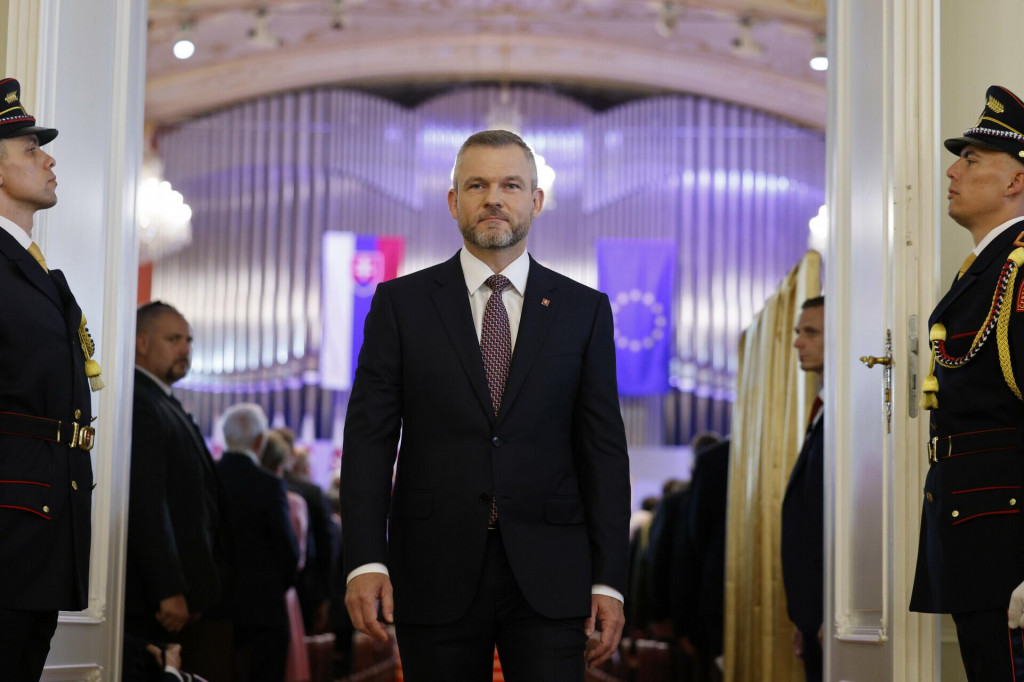Prezident Peter Pellegrini vrátil Národnej rade novelu, ktorá zavádzala doživotnú rentu pre generálneho prokurátora aj pri nedokončení mandátu. FOTO: Národná rada