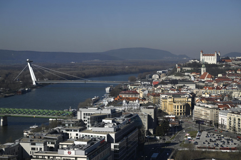 Na snímke je Bratislava. FOTO: TASR/P. Neubauer
