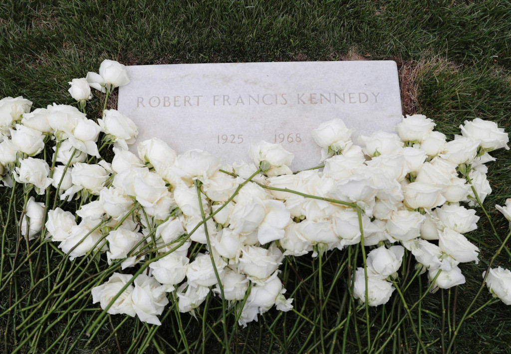 Hrob Roberta F. Kennedyho. FOTO: Reuters