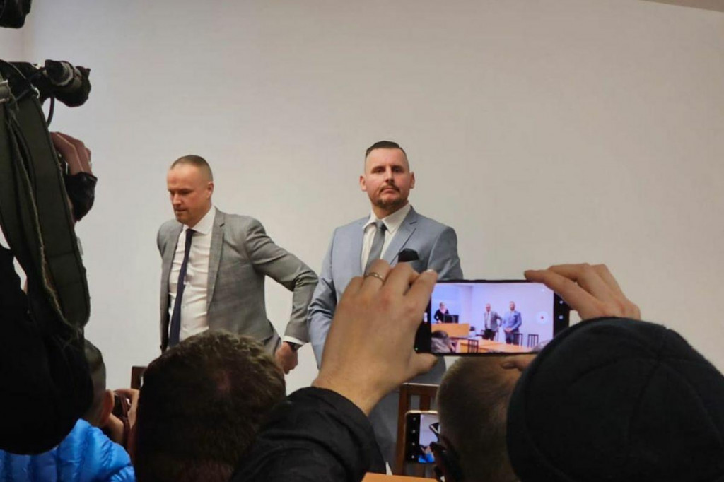 Daniel Bombic s obhajcom Davidom Lindtnerom na Najvyššom súde. FOTO: HN/Katarína Šelestiaková