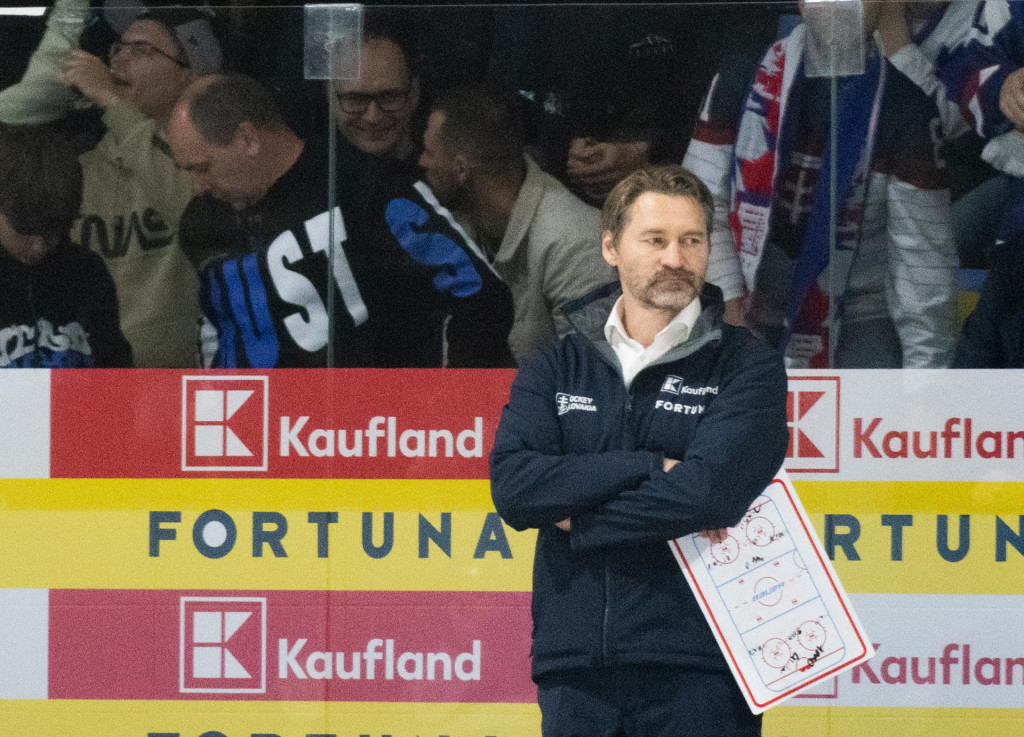 Dočasný hlavný tréner slovenskej hokejovej reprezentácie Vladimír Országh. FOTO: TASR/Martin Medňanský