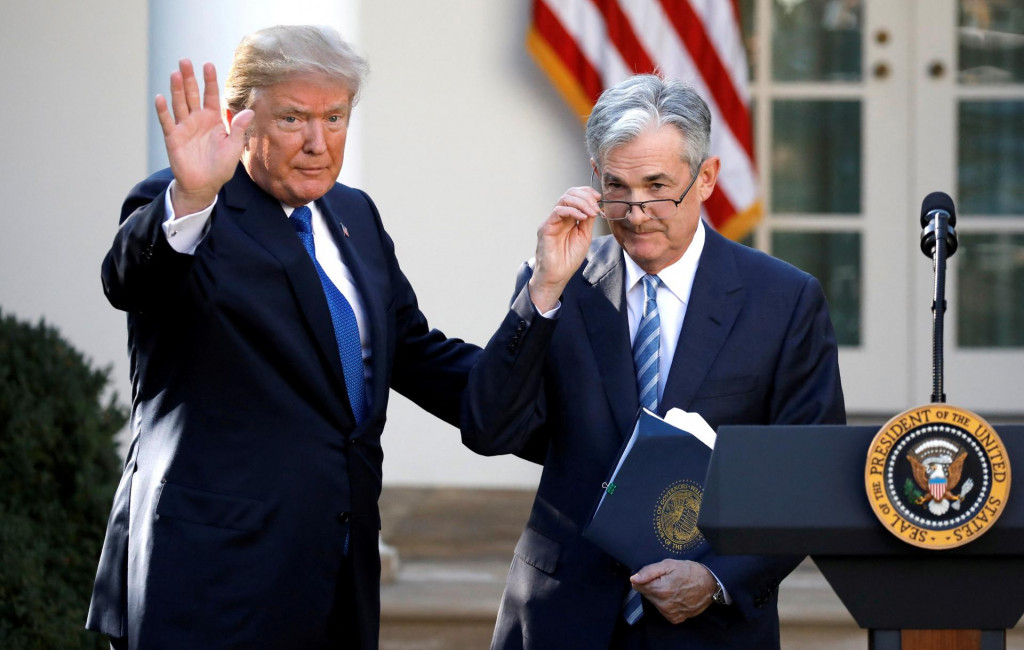 Americký prezident Donald Trump od šéfa Fedu Jeroma Powella žiada, aby znížil úrokové sadzby. FOTO: Reuters