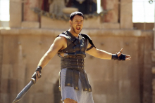 Russel Crowe vo filme Gladiator