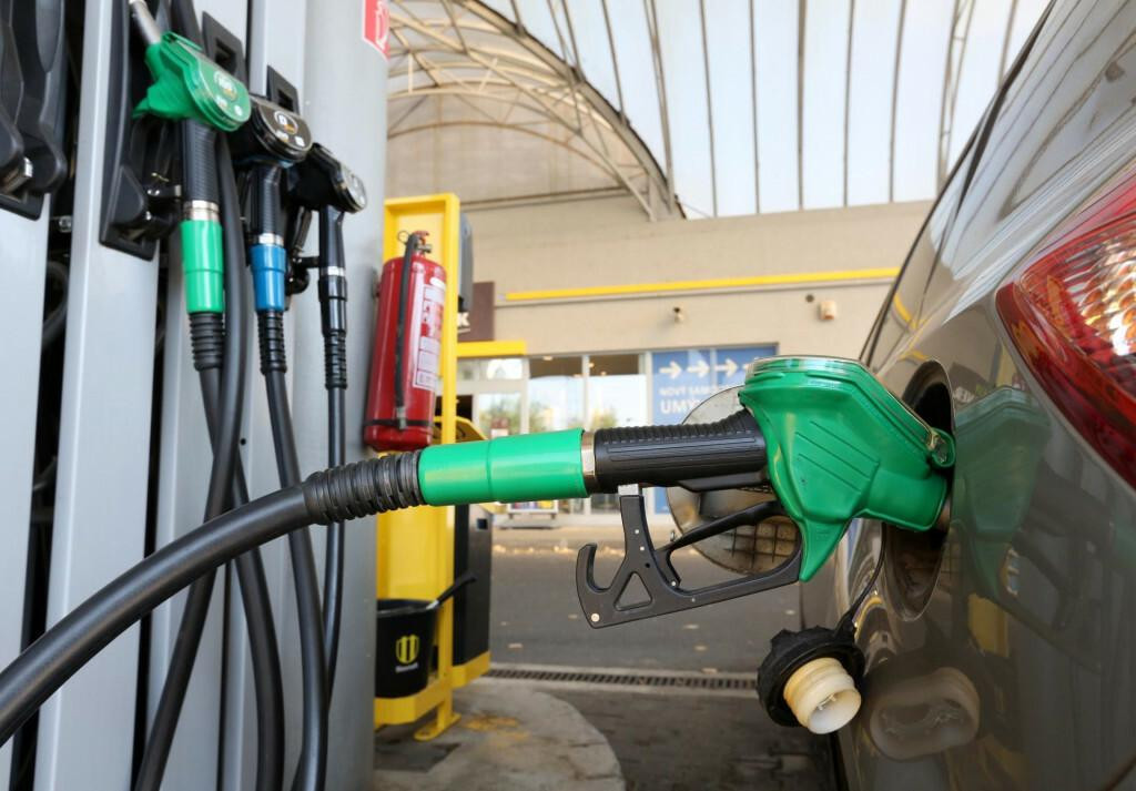 „Budúci vývoj cien pohonných látok bude vo veľkej miere ovplyvnený obchodnou politikou Spojených štátov, ako aj rozhodnutiami a jednotnosťou kartelu OPEC,“ podčiarkol analytik Marek Nemky. FOTO: HN/Peter Mayer