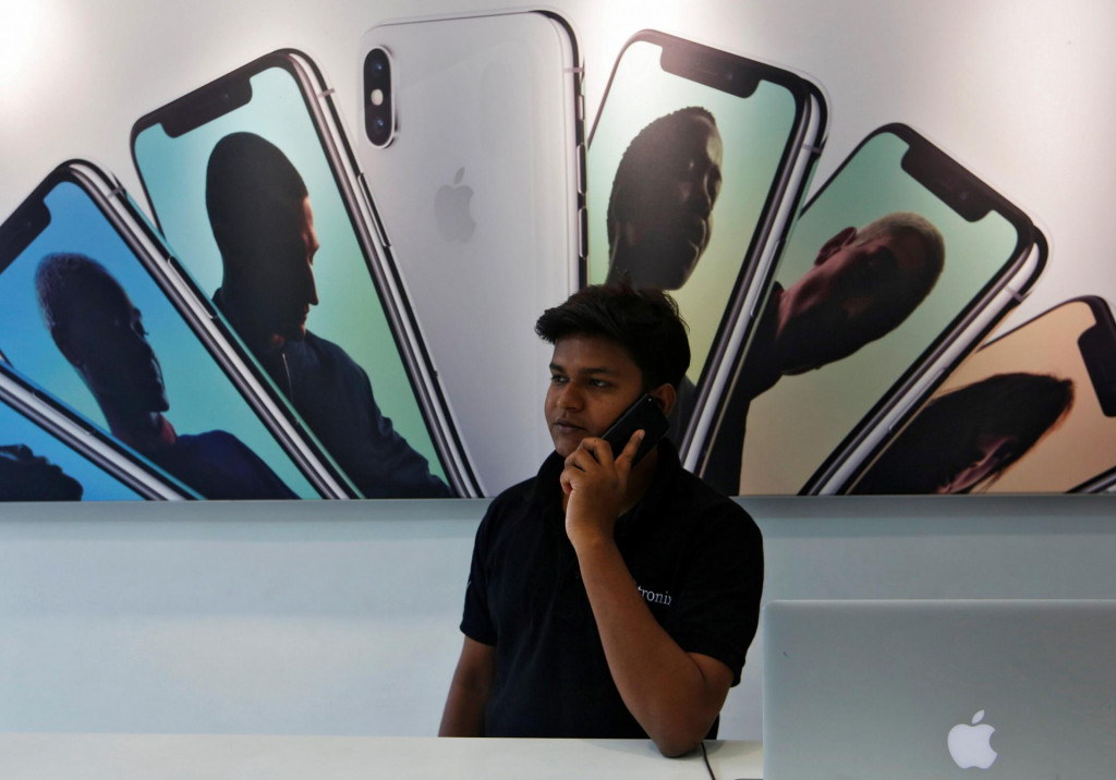 Splnenie cieľa bude znamenať zdvojnásobenie výroby iPhonov v Indii. FOTO: REUTERS