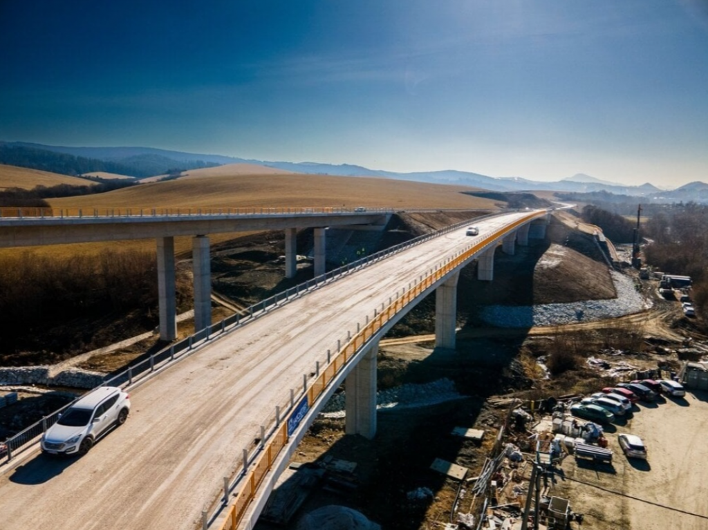 Výstavba obchvatu okresného mesta na Orave je vo finiši. FOTO: Mesto Tvrdošín