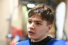 Tomáš Chrenko patrí zatiaľ medzi ťahúňov slovenského tímu na hokejových MS do 18 rokov. FOTO: iihf.com
