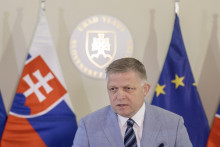 Premiér Robert Fico chce uvádzať údajné klamstvá opozície a účelový negativizmus médií na pravú mieru. FOTO: TASR/M. Baumann