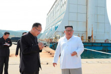 Severokórejský vodca Kim Čong-un na návšteve turistickej zóny Diamantových hôr (Kumgangsan) v Severnej Kórei. FOTO: KCNA
