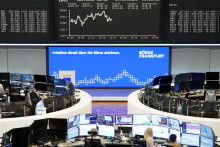 Kľúčový nemecký index Dax vzrástol o 0,69 percenta na 22 425,83 bodu, pričom zaznamenal už piaty ziskový deň po sebe. FOTO: REUTERS