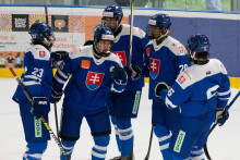 Radosť hráčov Slovenska “18”. FOTO: TASR/Martin Medňanský