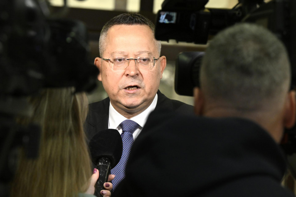 Minister financií Ladislav Kamenický prišiel začiatkom marca s alternatívou k termínovaným vkladom v podobe dlhopisov pre ľudí. FOTO: TASR/P. Neubauer