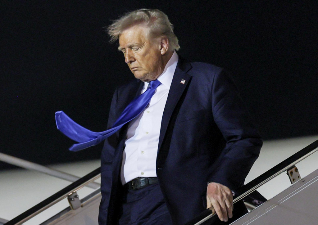 Americký prezident Donald Trump si ukončenie vojny vytýčil ako jeden zo svojich dôležitých predvolebných cieľov. FOTO: Reuters