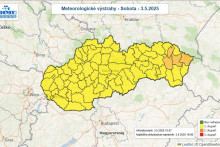 Výstrahy pred búrkami sa v okresoch Humenné, Snina, Stropkov, Vranov nad Topľou v sobotu zvýšili na druhý stupeň. FOTO: SHMÚ
