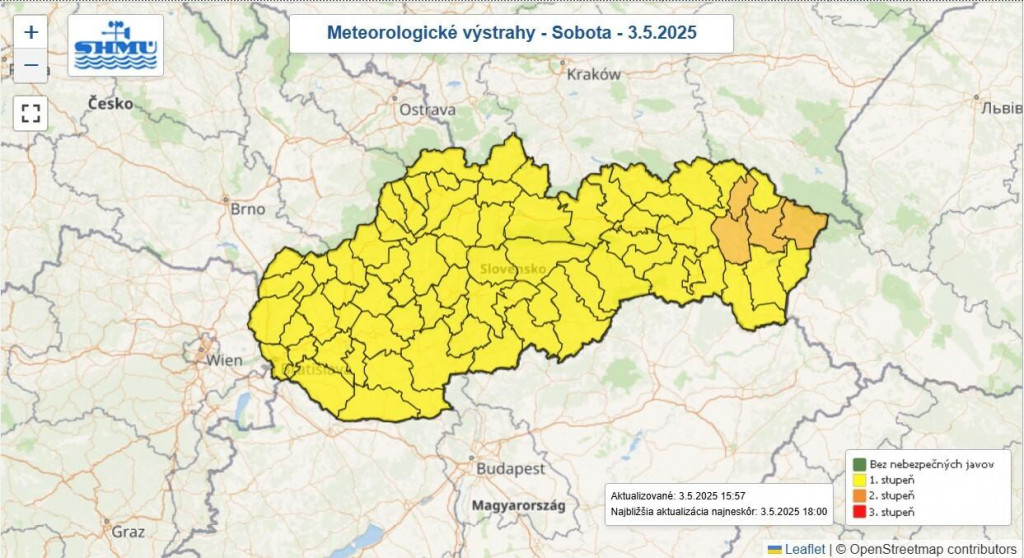 Výstrahy pred búrkami sa v okresoch Humenné, Snina, Stropkov, Vranov nad Topľou v sobotu zvýšili na druhý stupeň. FOTO: SHMÚ
