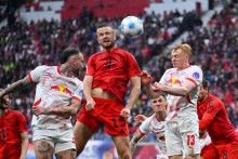 Futbal Futbal - Bundesliga - RB Lipsko vs. Bayern Mníchov - Red Bull Arena, Lipsko, Nemecko - 3. mája 2025 Eric Dier z Bayernu Mníchov strelil svoj prvý gól REUTERS