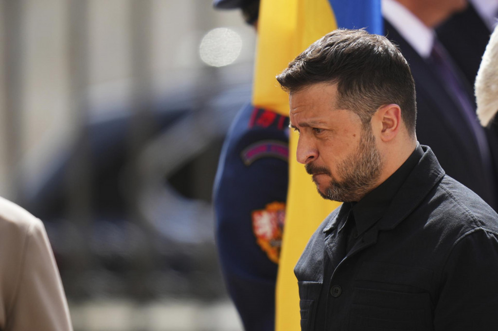 Ukrajinský prezident Volodymyr Zelenskyj prichádza na Pražský hrad v nedeľu 4. mája 2025. FOTO TASR/AP