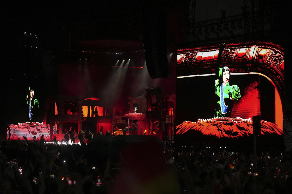 Americká popová speváčka Lady Gaga vystupuje počas bezplatného megakoncertu na pláži Copacabana v brazílskom Riu de Janeiro v sobotu 3. mája 2025. FOTO TASR/AP