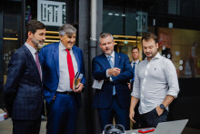Na snímke prezident Peter Pellegrini (druhý vpravo) a minister zahraničných vecí a európskych záležitostí SR Juraj Blanár (vľavo) počas startupovej taliansko-slovenskej konferencie LIFTT v Turíne. FOTO: TASR/Kancelária prezidenta SR
