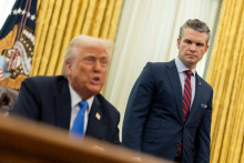 Na snímke vľavo americký prezident Donald Trump.

FOTO: REUTERS