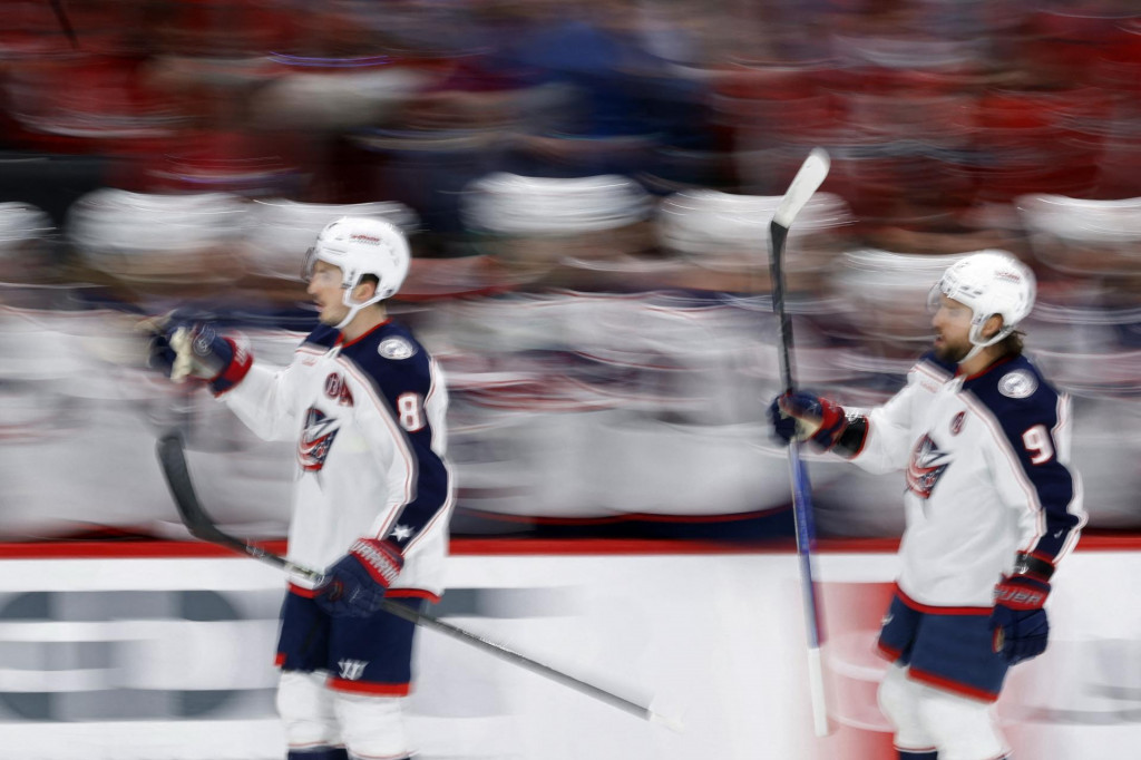 Americký obranca Zach Werenski (vľavo). FOTO: USA Today