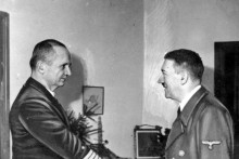 Karl Dönitz a Adolf Hitler