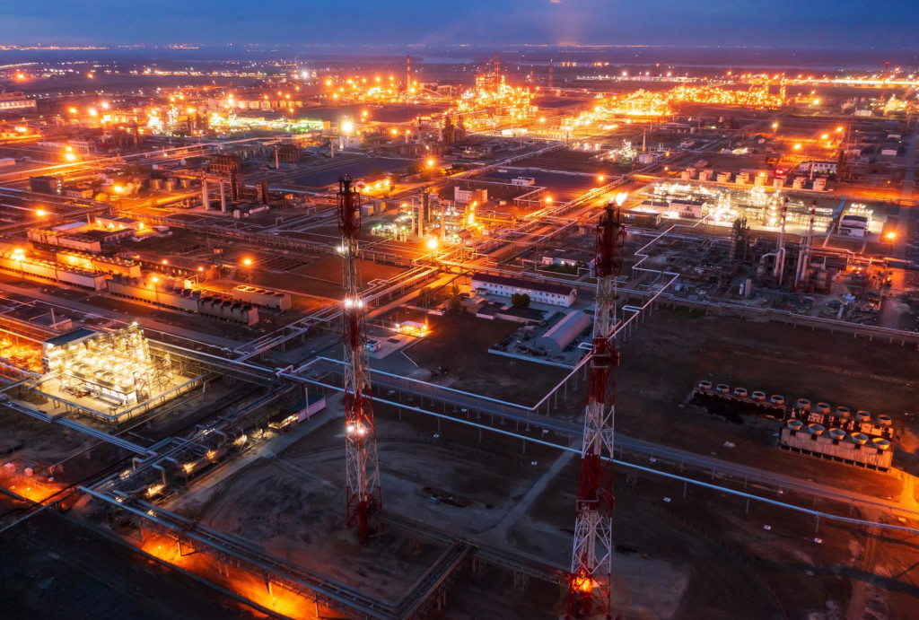 Ruské ministerstvo financií pôvodne počítalo s tým, že z predaja ropy a plynu získa štátny rozpočet tento rok 10,94 bilióna rubľov. FOTO: REUTERS