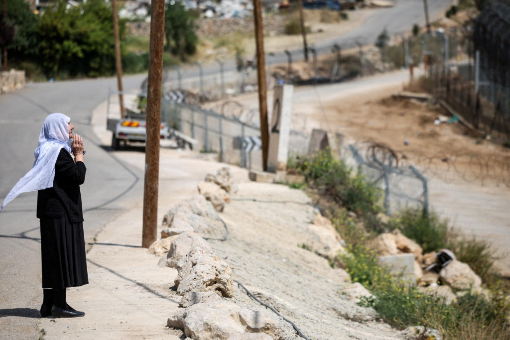 Hranica medzi Izraelom okupovanými Golanskými výšinami a Sýriou v meste Madždal Šams. FOTO: Reuters