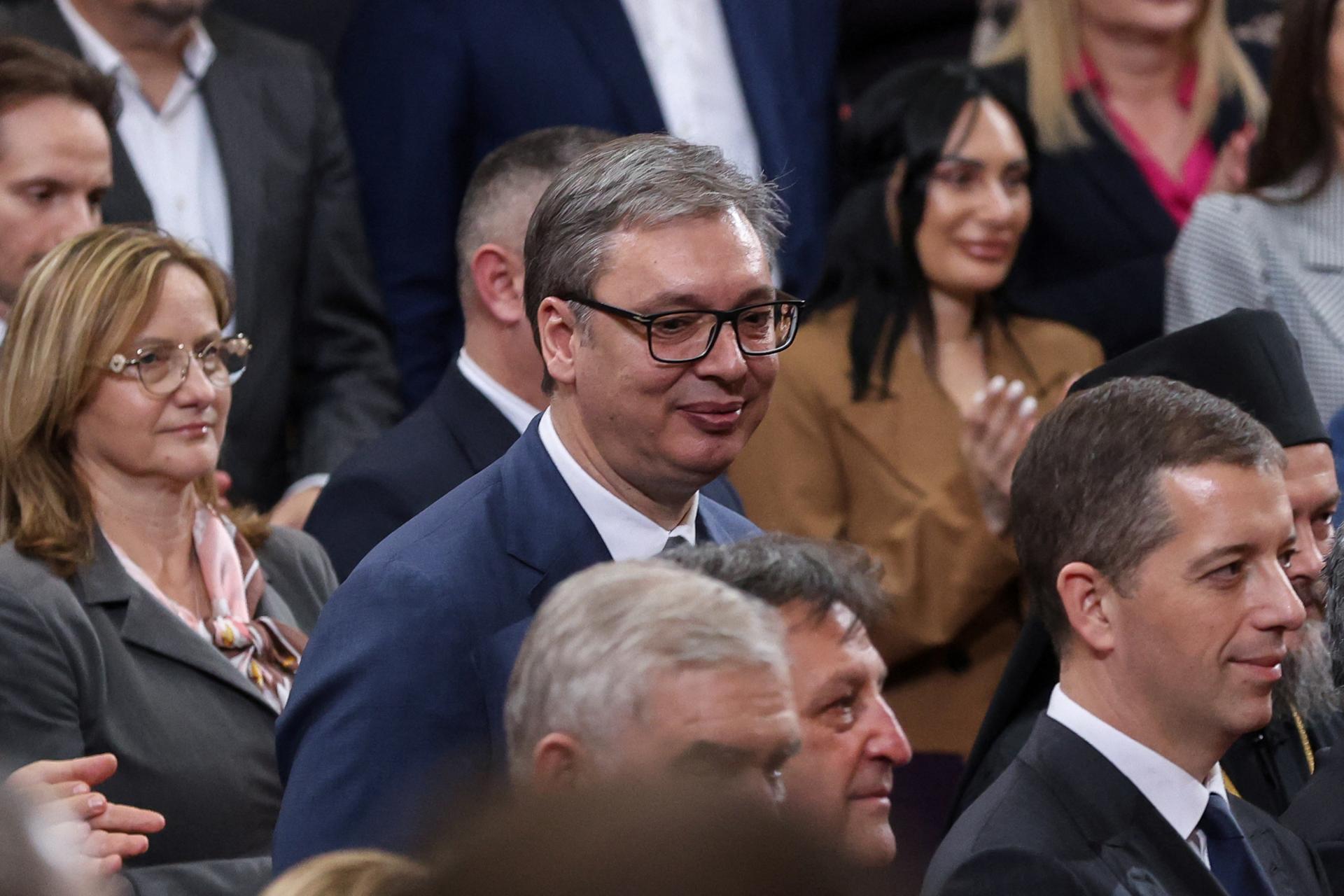 Mali by sa pripraviť. Vučič odkázal srbským študentom, že na predčasné voľby nebudú musieť dlho čakať