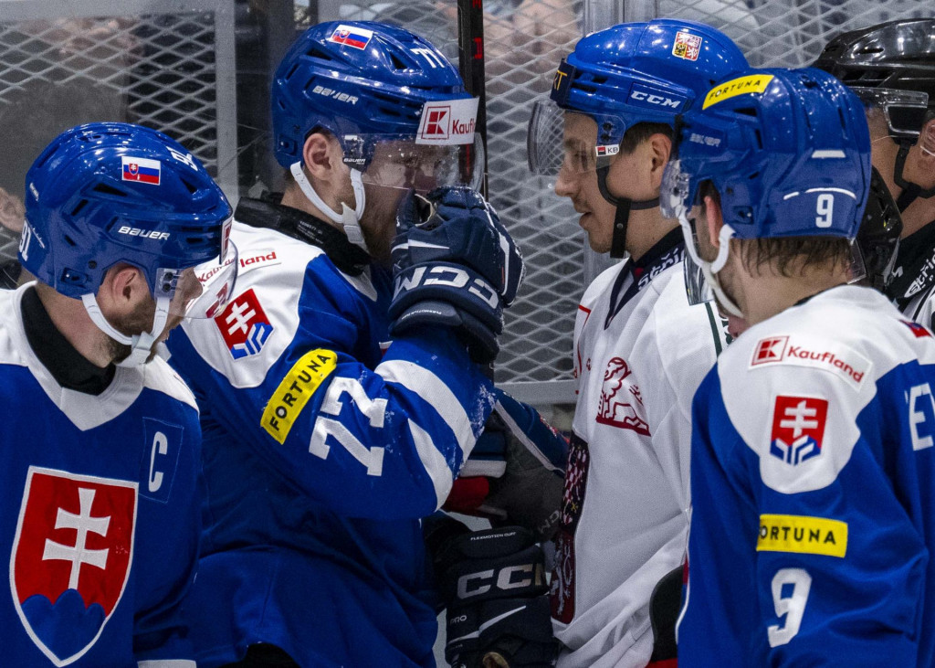 Slovenskí hokejisti absolvovali vo štvrtok večer prvý tréning v Avici aréne. FOTO: TASR/Jakub Kotian