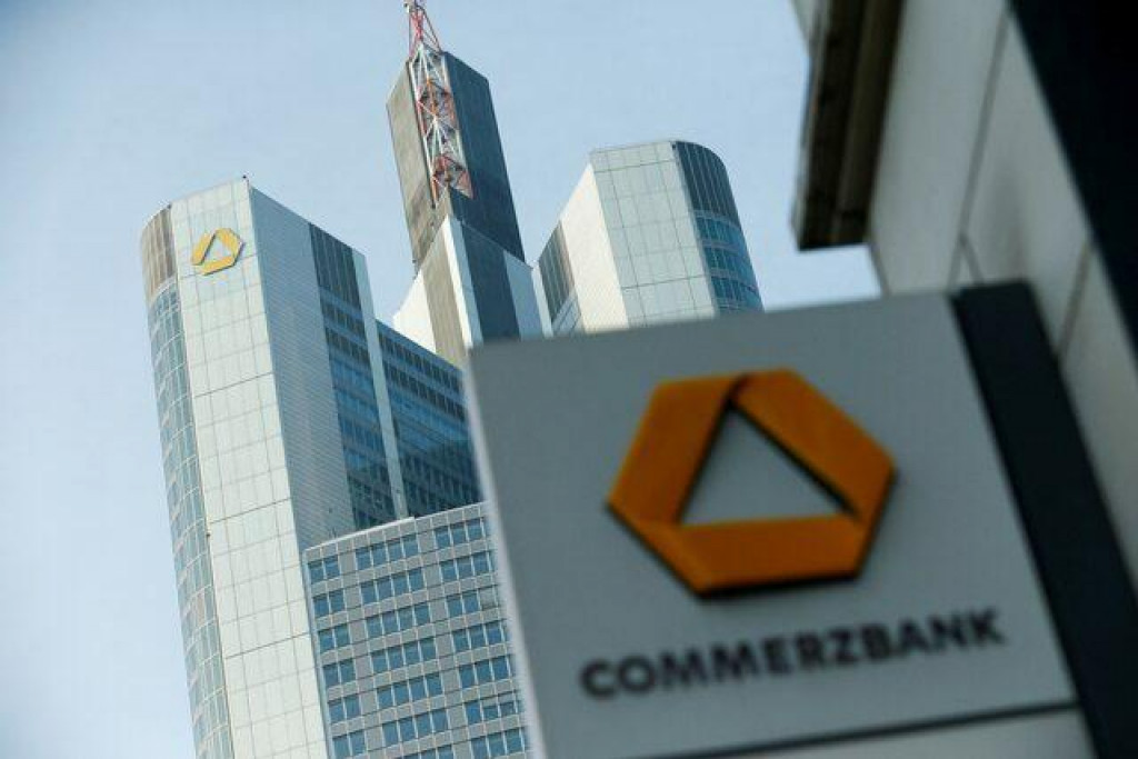 Celkové tržby Commerzbank dosiahli 3,07 miliardy eur. FOTO: Reuters
