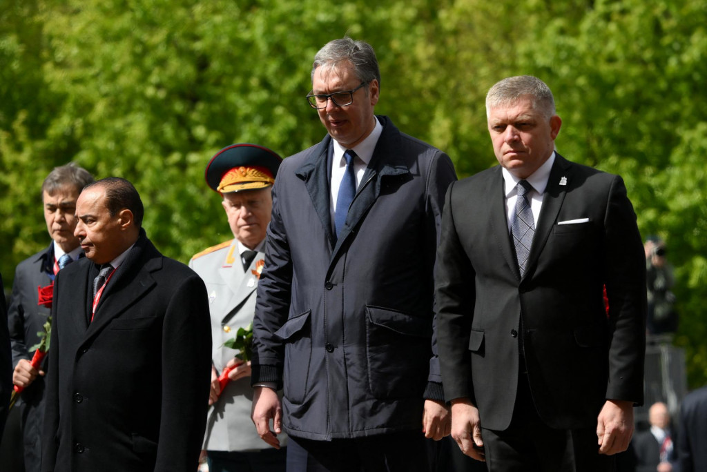 Srbský prezident Aleksandar Vučić a slovenský premiér Robert Fico. FOTO: Reuters