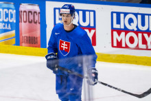 Hokejový reprezentant Samuel Kňažko počas tréningu pred zápasom na MS proti Slovinsku. FOTO: TASR/Jakub Kotian