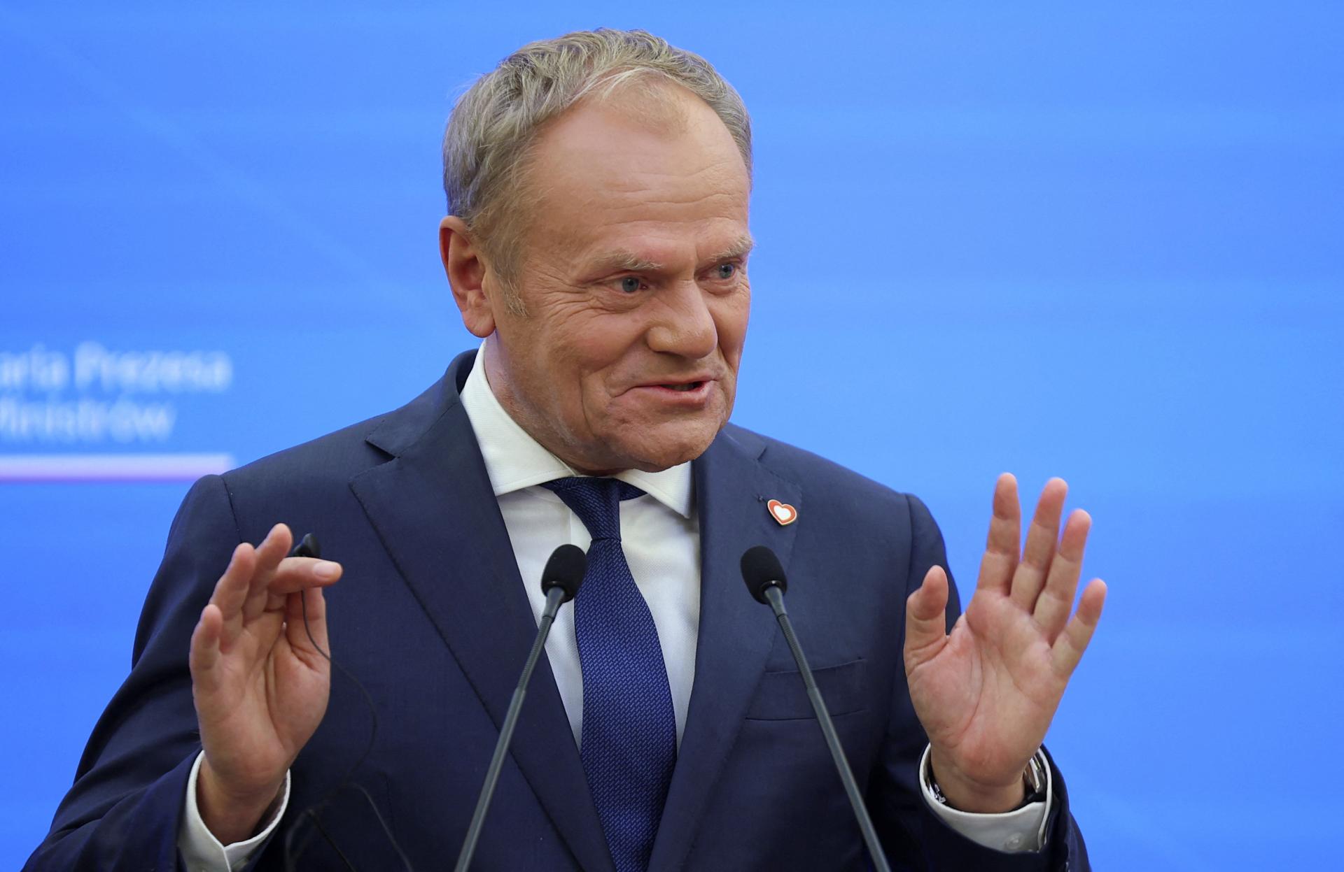 Tusk: Za minuloročným požiarom nákupného centra vo Varšave stálo Rusko