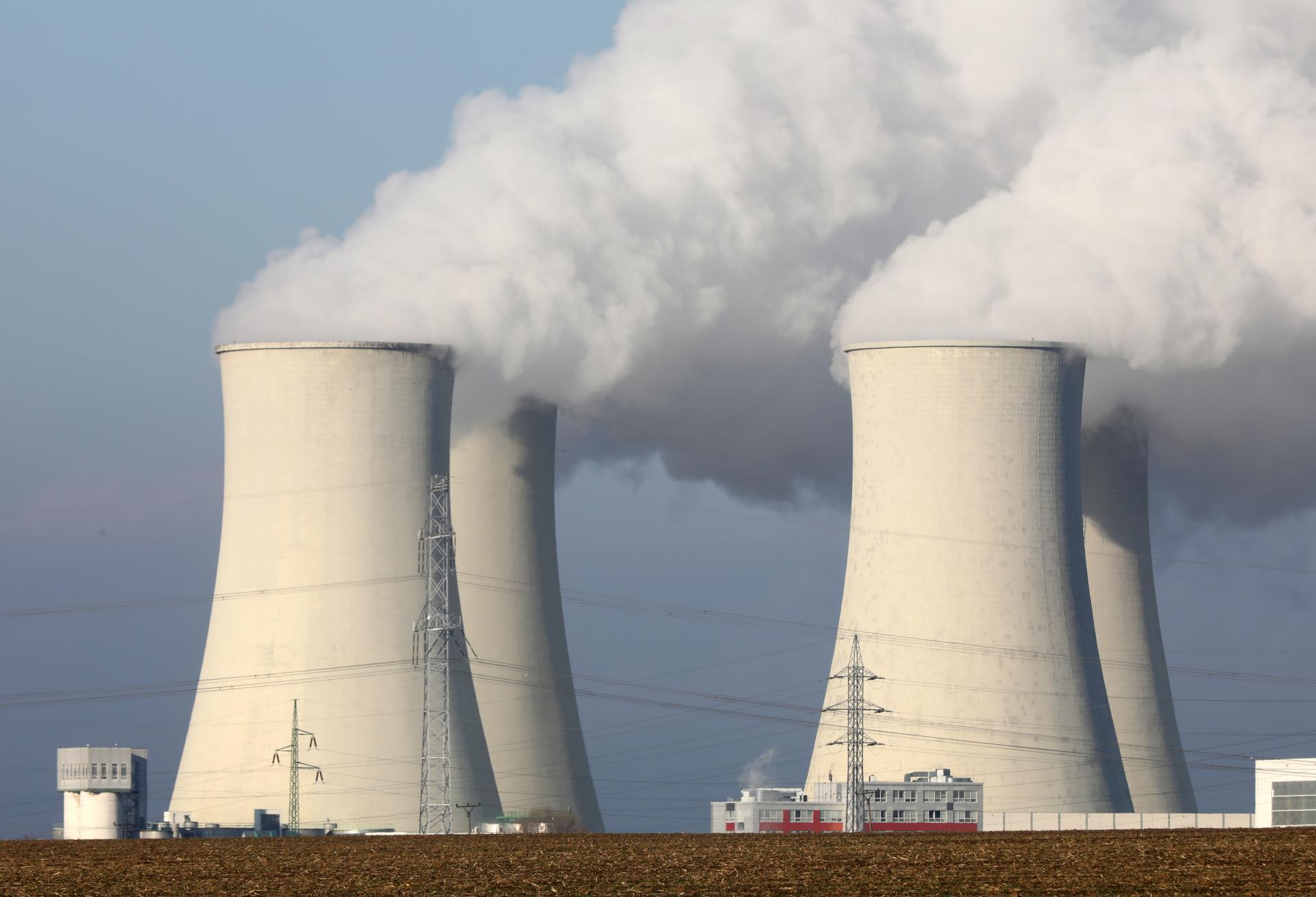 Sakovej plán na štátnu atómku naráža na pozemky. Nohu do dverí vložil český gigant