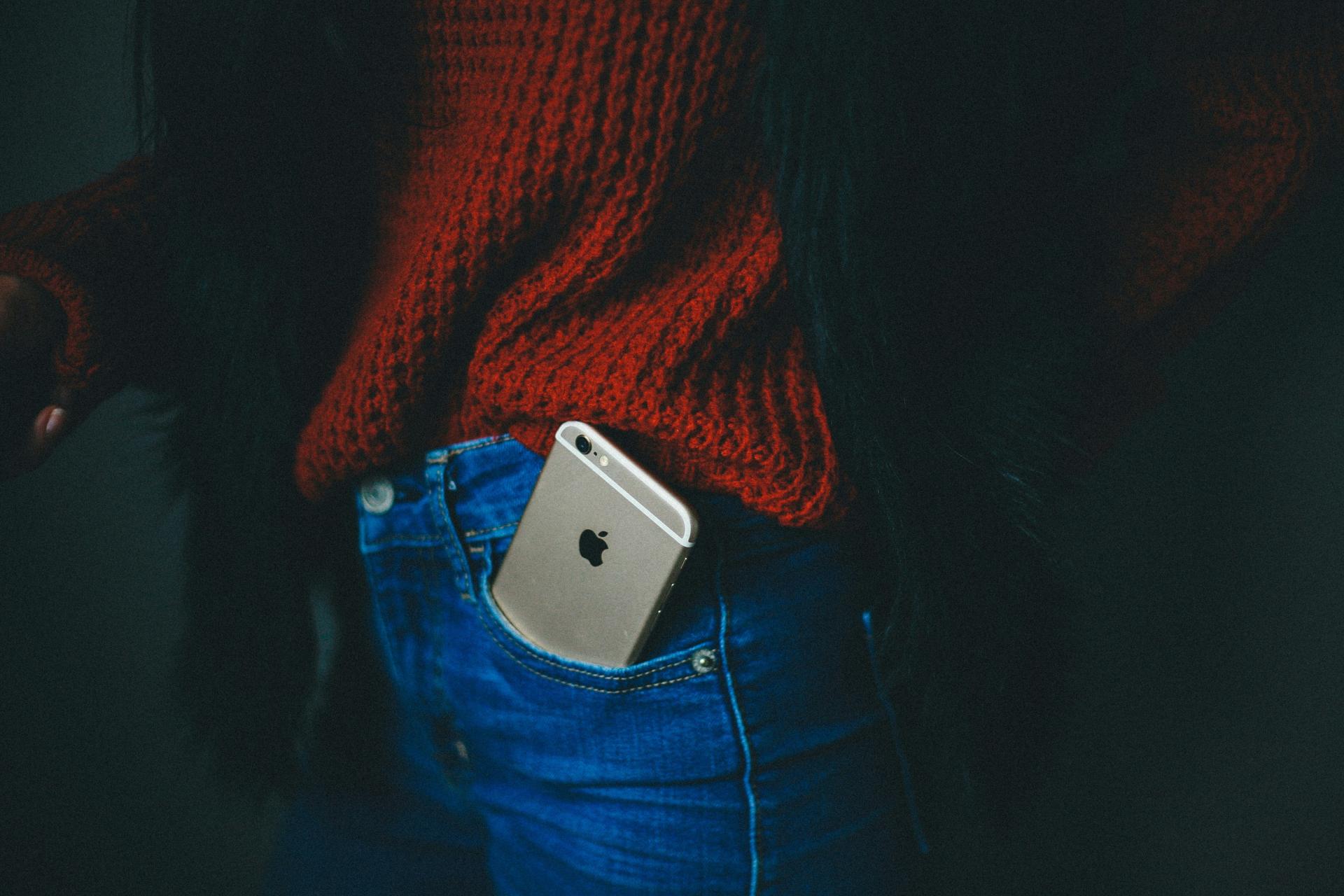 Zlodej iPhonu pripravil okradnutého o jeho digitálny život. Pred súd ale pôjde firma Apple