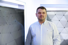 Nechávame ľudí s atestáciami a doktorátmi naďalej podávať krabičky, hovorí PharmDr. Ondrej Sukeľ.